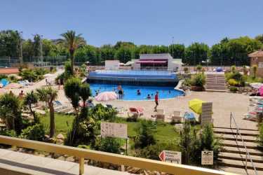 HISZPANIA: Blanes hotel *** Esplendid, Barcelona, Francja: Eurodisneyland + Paryż, Włochy Gardaland. Obóz młodzieżowy 14-19 lat